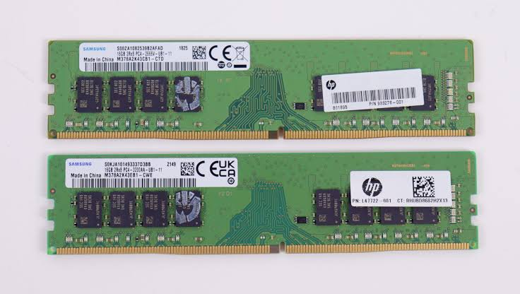 Samsung-32GB-DDR4-RAM-3200MHz-1 Samsung 32GB DDR4 RAM 3200MHz - Image 1